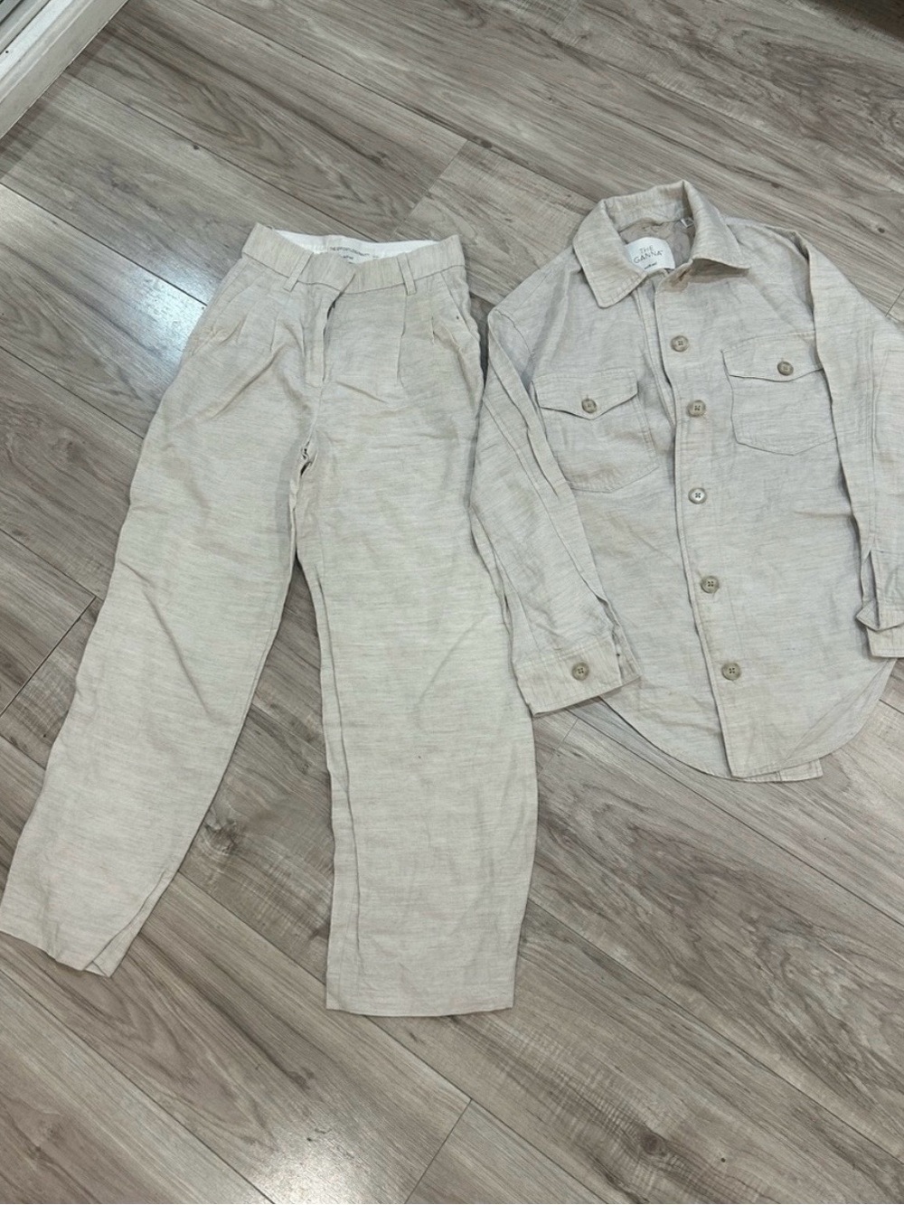 Wilfred Beige Linen-Blend Pants & Button-Up Shirt Set